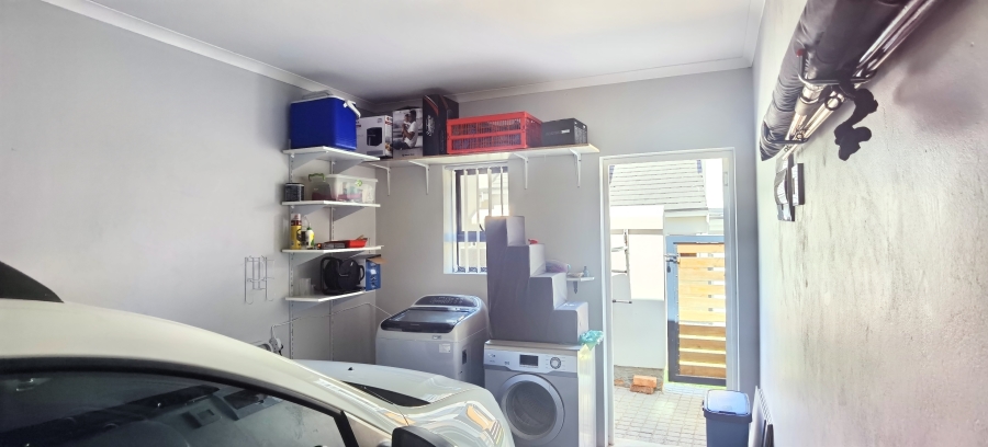 2 Bedroom Property for Sale in Hartland Lifestyle Estate Western Cape